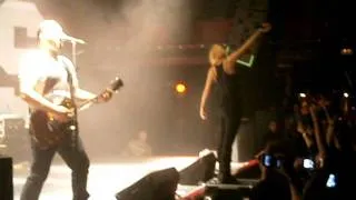 Guano Apes live in Barcelona 23/01/2012 " open your eyes " HD.