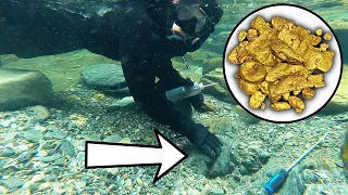 GOLD Loaded Crevice Found Underwater!