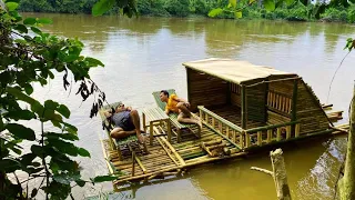 Camping hujan deras || Membangun rumah terapung dari bambu di sungai besar