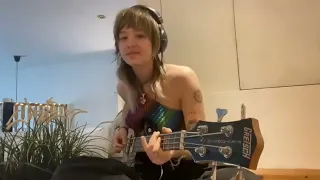 Here Comes Your Man - The Pixies (Eliana @femalien Beabadoobee Bassist Cover)