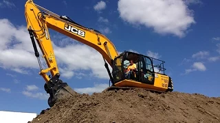 JCB JS220LC excavator review | Earthmovers & Excavators