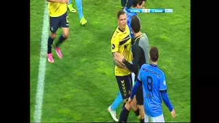 Daniel Agger protects young team mate