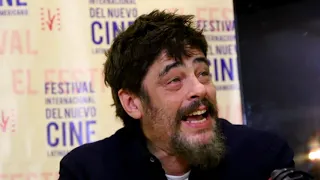 BENICIO DEL TORO  charla con la prensa en Cuba