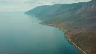 Бесплатное видео с дрона  Бухта Песчаная  Озеро Байкал  Free video from drone  Summer  Lake  Rocks