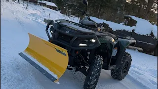 Can am outlander pro XU 2024 plowing snow