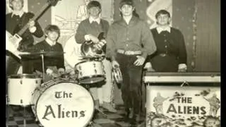 The Aliens - Love Someone