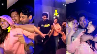 Sidharth Shukla and Shehnaaz Gill Party Hard in Goa Dancing on Shona Shona Song #SidNaaz