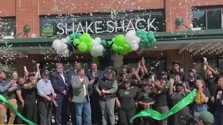 Pittsburgh gets its first Shake Shack