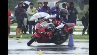 2012 10 28 Dunlop Moto Gymkhana 志賀選手 CBR600RR heat 1