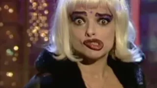 Nina Hagen sings english lyrics of Tiere (Animals) live on Harald Schmidt show in 1995