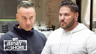 Mike Finds Out What Ronnie's Been Up To 👀Jersey Shore: Family Vacation