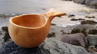 Wooden coffee cup out of birch | Kuksa with a twist