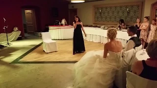 Überraschung: Mutter singt zur Hochzeit