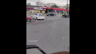 Авария в Харькове. Столкнулись БМВ и Таврия