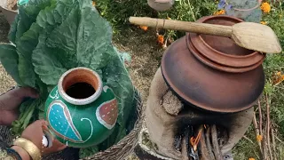 Batt-e Haakh(Saag) | Kashmiri Saag Pandit Style Mai | Keshur Sabz Haakh | Collard Greens Recipe |