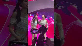 230924 NAYEON & DAHYUN #YEONDUB FANCAM Twice 5th World Tour "Ready To Be" in Bangkok Day 2 ctto