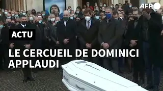 Obsèques Dominici: son cercueil applaudi à sa sortie de l'église à Hyères | AFP Images