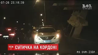 На Львівщині невідомі напали на поліцейський патруль та побили копів