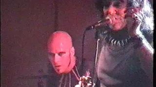 THE FUZZTONES live Indian's saloon maggio 2002