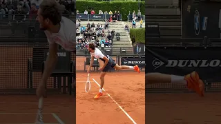 Daniil Medvedev level court