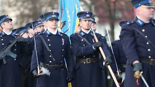 Latvijas valsts neatkarības proklamēšanas 100.gadadienas militārā parāde