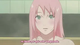 Sakura siente envidia de los enormes pechos de Hinata.