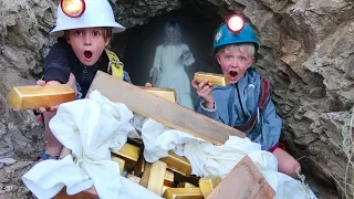 WE FOUND REAL TREASURE IN GHOST HAUNTED GOLD MINE!