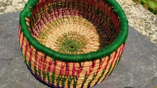 कैसे बनाए चीड़ के पत्तियों(पिरूल)से टोकरी।# How to make Pine needle basket