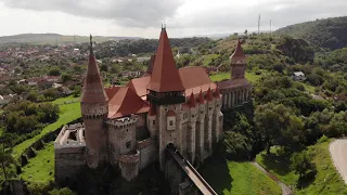 Castelul Corvinilor - Huniazilor (Corvin's Castle)