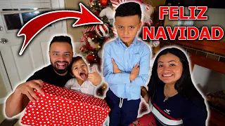 BROMA A DAVID SANTA NO LE TRAJO SU REGALO FELIZ NAVIDAD!