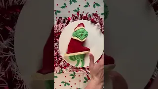 cursed twerking grinch cake 😰 #shortsmaschallenge