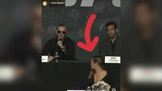 Ronda Rousey Staring At Conor McGregor 👀