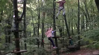 Parc Aventura Brasov, Marea Tiroliana peste Lac