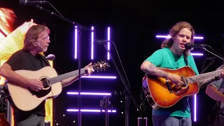 Billy Strings with special guest Trey Anastasio [Phish] - 6/29/22 - Pier 17 Rooftop NYC - 4K