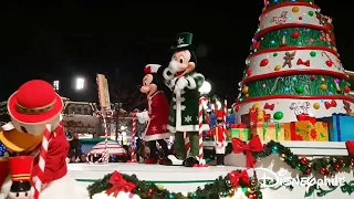 La Parade de Noël Disney de nuit (2018) - Disneyland Paris