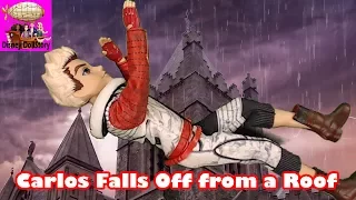 Carlos Falls Off from a Roof - Part 3 - Whodunnit Island Mystery Descendants Disney