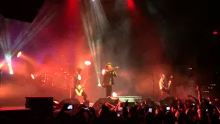 Papa Roach - Between Angels and insects Live I-Wireless Center Moline, IL 5-19-5