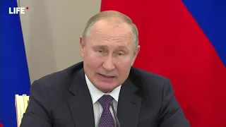 Президент В  Путин поет голосом В  Басова песню о лжи