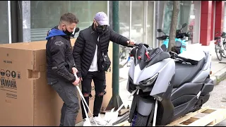 This is the new 2021 YAMAHA XMAX 300cc scooter (unboxing xmax 300)