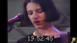 Placebo  Without You I'm Nothing  (sub.español)  live Demo 1997