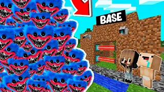 RETO DE LA BASE VS 1000000 HUGGY WUGGY POPPY PLAYTIME 😱😰 BASE BEBE NOOBSI VS HUGGY WUGGY MINECRAFT