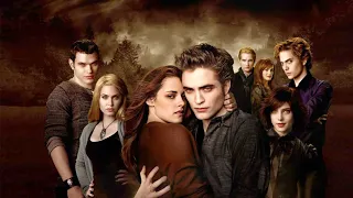 " بنت بتكتشف إن حبيبها مصاص دماء هو عائلته كلها  لكنها بتفضل تحبه !  " ملخص فيلم twilight 1