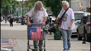 Homeless musicians put Florida Georgia Line to SHAME!