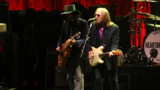 Tom Petty And The Heartbreakers - Rockin' Around (With You) (Newark,Nj) 6.16.17