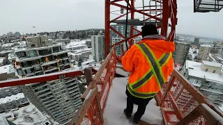 Snowy CRANE CLIMB and POLICE Escape