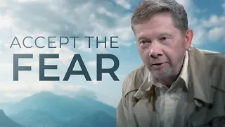 How to Manage Fear in Meditation | Eckhart Tolle