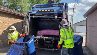 LRS Garbage Truck Packing Heavy Alley Trash + Bulk