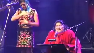 Lila Downs y Mercedes Sosa "Tierra de luz"