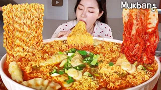 リアルサウンド(ASMRモッパン)🍜「韓国ラーメン&キムチモッパン」★トッポッキラーメン、マンドゥ！！Spicy Ramen MukbangㅣREAL SOUND