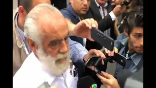 Abuchean a Diego Fernández de Cevallos al llegar a debate
